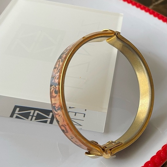 Animal Print Inspired Enamel Bangle - Picture 7 of 8